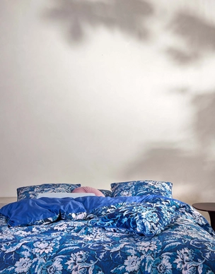 9---Yfke_Duvet_cover_cobalt_blue_101581_604_LR_S2_P