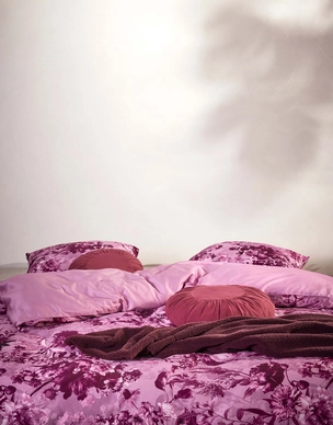 3----Rosemary_Duvet_cover_Spot_on_pink_101575_638_LR_S2_P
