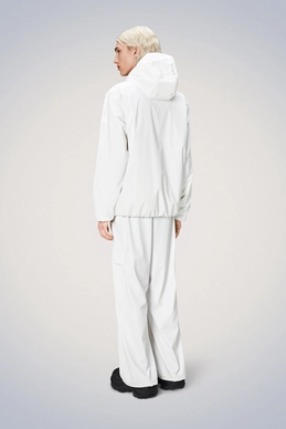 4---Lohja_Jacket-Jackets-15770-30_Powder-12