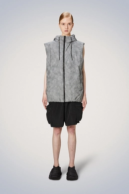 3---Lohja_Vest-Vests-15800-38_Distressed_Grey-5_ad6b8643-0d6c-4ea5-be35-19bc73177ee1