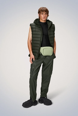 Lohja_Puffer_Vest-Vests-15840-03_Green-8
