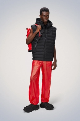 Lohja_Puffer_Vest-Vests-15840-01_Black-3