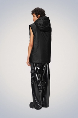 Kaunas_Vest-Vests-15870-01_Black-2_90712538-a392-4616-b10e-ff06f90353aa