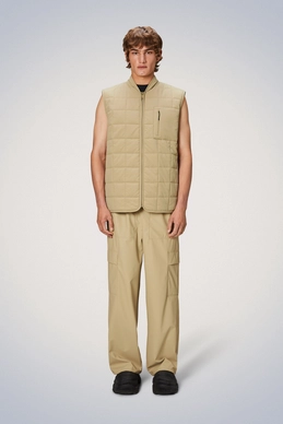 2---Giron_Vest-Vests-19410-24_Sand-10