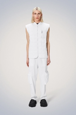 2---Giron_Vest-Vests-19410-30_Powder-15