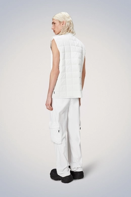 4---Giron_Vest-Vests-19410-30_Powder-17