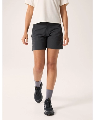 S24-X000007684-Gamma-Short-6-Black-Women-s-Front-View