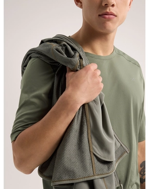 S24-X000007743-Delta-Hoody-Forage-Fabric-Detail