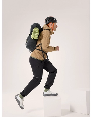 S24-X000007741-Gamma-Lightweight-Hoody-Canvas-Full-Body