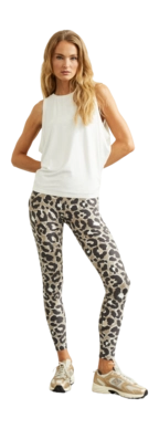 5---2023_Deblon_S24_40-_no-bg
