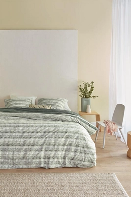 2---Lorena_Grey Green-00_Mood