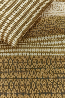 4---Yori_Gold-40_Detail
