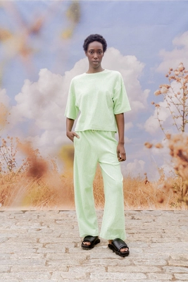 14.peace-tshirt-lightgreen_1800x1800