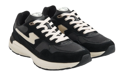 2---AMIELS-STRIKEBLACK3-4-_no-bg