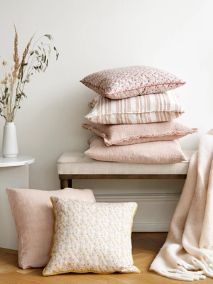 Sprei Cozy Throws Cloud Pink