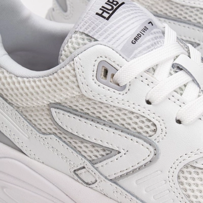 grid-white-white-white-black-5
