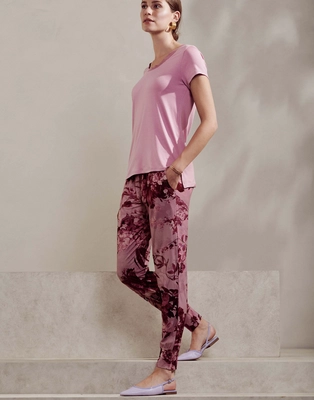 3---Jules_Rosemary_Trousers_Long_Spot_on_pink_101564_638_LR_S1_P