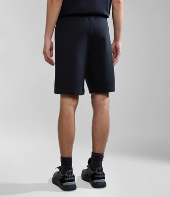 3---SS24_MAIN_MODEL_NA4GAO041-ALT2