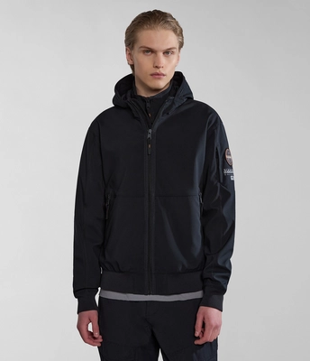 7---SS24_MAIN_MODEL_NA4HPL041-HERO