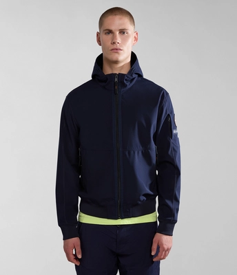 7---SS24_MAIN_MODEL_NA4HPL176-HERO