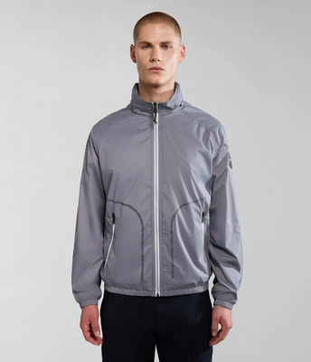 9---SS24_MAIN_MODEL_NA4HPPH58-HERO