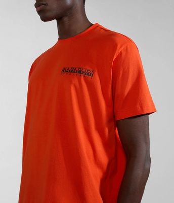 6---SS24_MAIN_MODEL_NA4HQAA63-ALT4