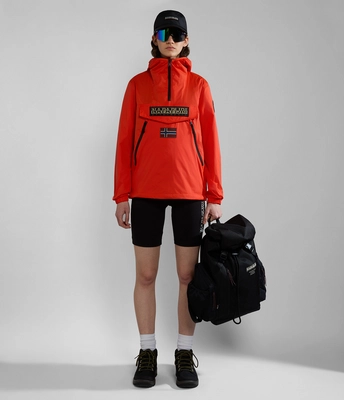 4---SS24_MAIN_MODEL_NA4HX6A63-ALT2