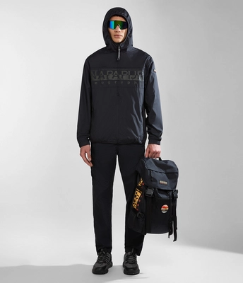 3---SS24_MAIN_MODEL_NA4IB7041-ALT1