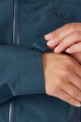 womens_namche_gtx_jacket_orionblue_qwh_78_orb_model_detail_08