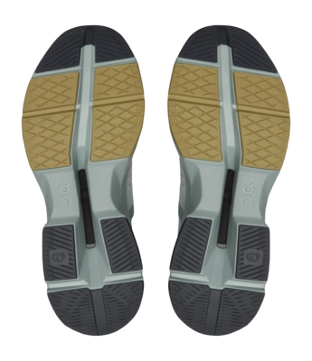 5---Medium PNG-3MD30062338-cloudpulse-ss24-glacier_safari-m-g3-_no-bg