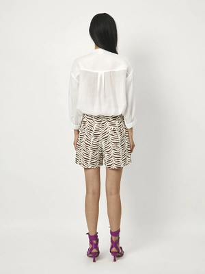 2---D6Syla_printed_short_10