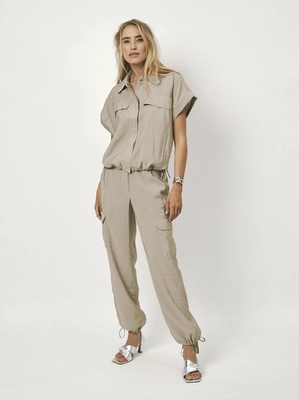 D6Aesthetic_parachute_pants_12