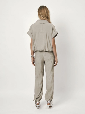 D6Aesthetic_parachute_pants_13