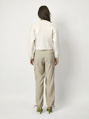 D6Fling_cropped_cardigan_2