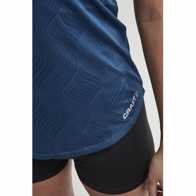 1907054_373000_Eaze Singlet_C3