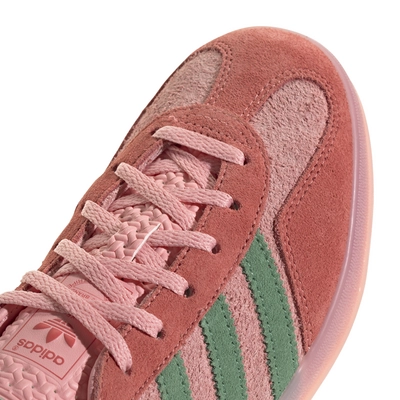 IG6782_8_FOOTWEAR_Photography_Detail View 1_white