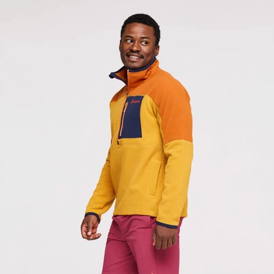 5---Cotopaxi_AbrazoHalf-ZipFleeceJacket_MezcalAmber_b_012023_2048x