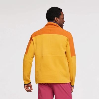 6---Cotopaxi_AbrazoHalf-ZipFleeceJacket_MezcalAmber_c_012023_2048x
