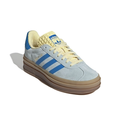 IE0430_6_FOOTWEAR_Photography_Front Lateral Top View_white