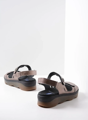 2---wolky-sandalen-02350-medusa-71320-brons-leer-back
