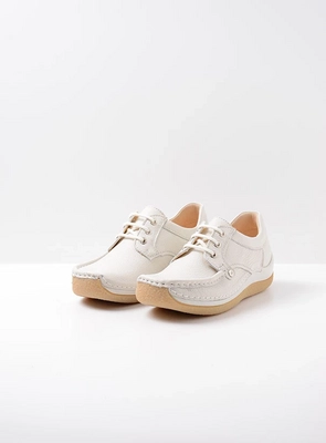 2---wolky-lage-veterschoenen-04527-taranta-71120-creme-wit-leer-front