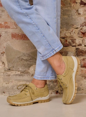5---wolky-extra-comfort-04701-fly-summer-10708-lichtgroen-nubuck-detail