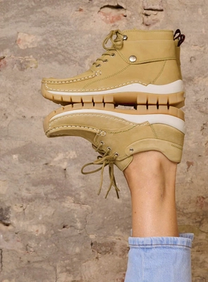 6---wolky-extra-comfort-04701-fly-summer-10708-lichtgroen-nubuck-sfeer