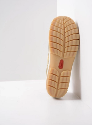 7---wolky-extra-comfort-04701-fly-summer-10708-lichtgroen-nubuck-sole