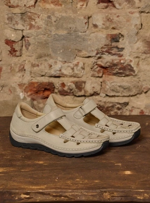 5---wolky-spring-summer-2024-04902-zambezi-35120-gebroken-wit-leer-sfeer