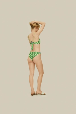 6---1084_edc5e3aebe-1085_f10e6d2fcb-53_6007-03-1_twin-rippling-onda-bikini-top_4032-original-original