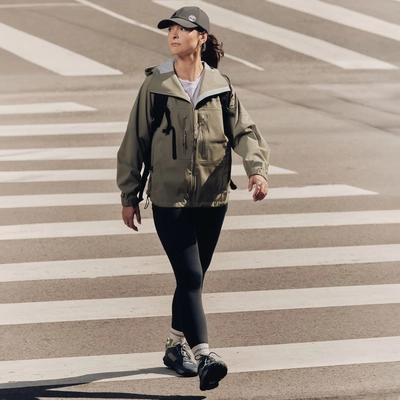 7---Caps-Ridge-Motion-Jacket-for-Women-in-Green (6)