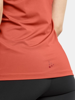 1908770-484000_ADV Essence Singlet W_closeup3