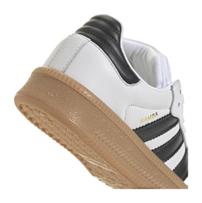 9---JH6516_9_FOOTWEAR_Photography_Detail View 2_transparent-_no-bg