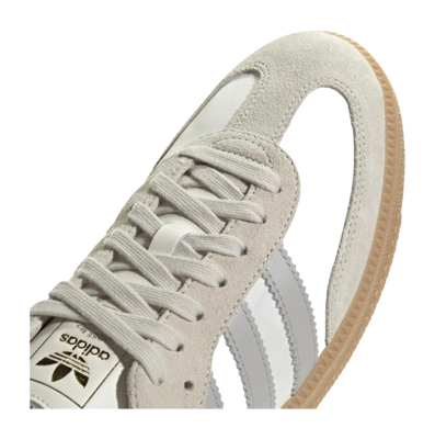 8---ID1448_8_FOOTWEAR_Photography_Detail View 1_transparent-_no-bg